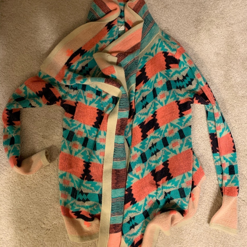 To small - Picture 1 of 1